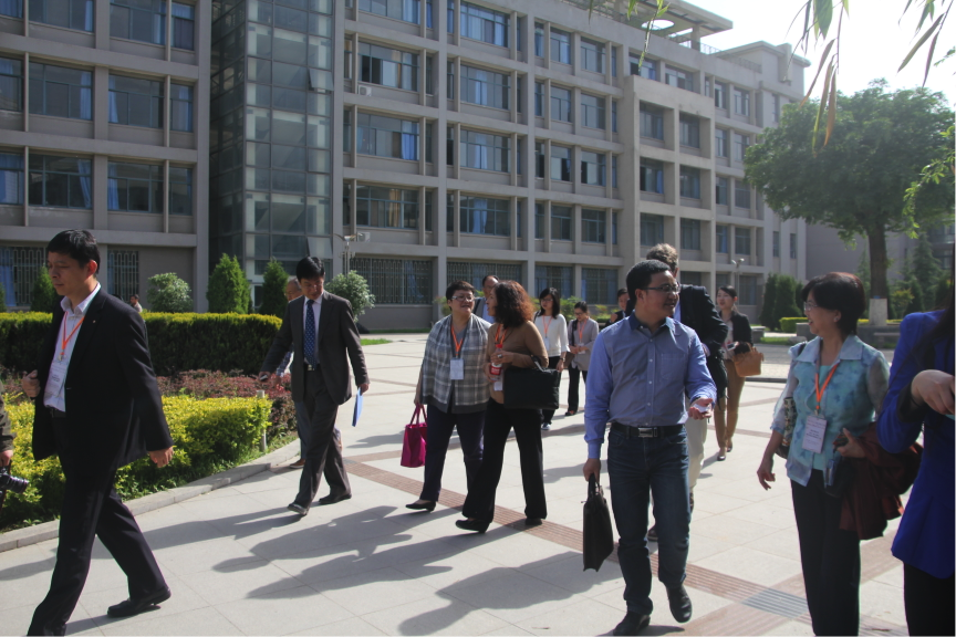 Visiting the Xi’an International Studies University campus