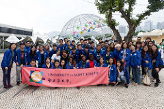 23654286042_fc8e0f4fc4_m