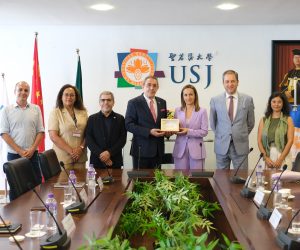 President of Camões Institute and Consul General of Portugal Visit USJ Macao
